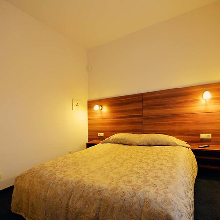 Guest House & Villa Astoma Palanga Habitación foto
